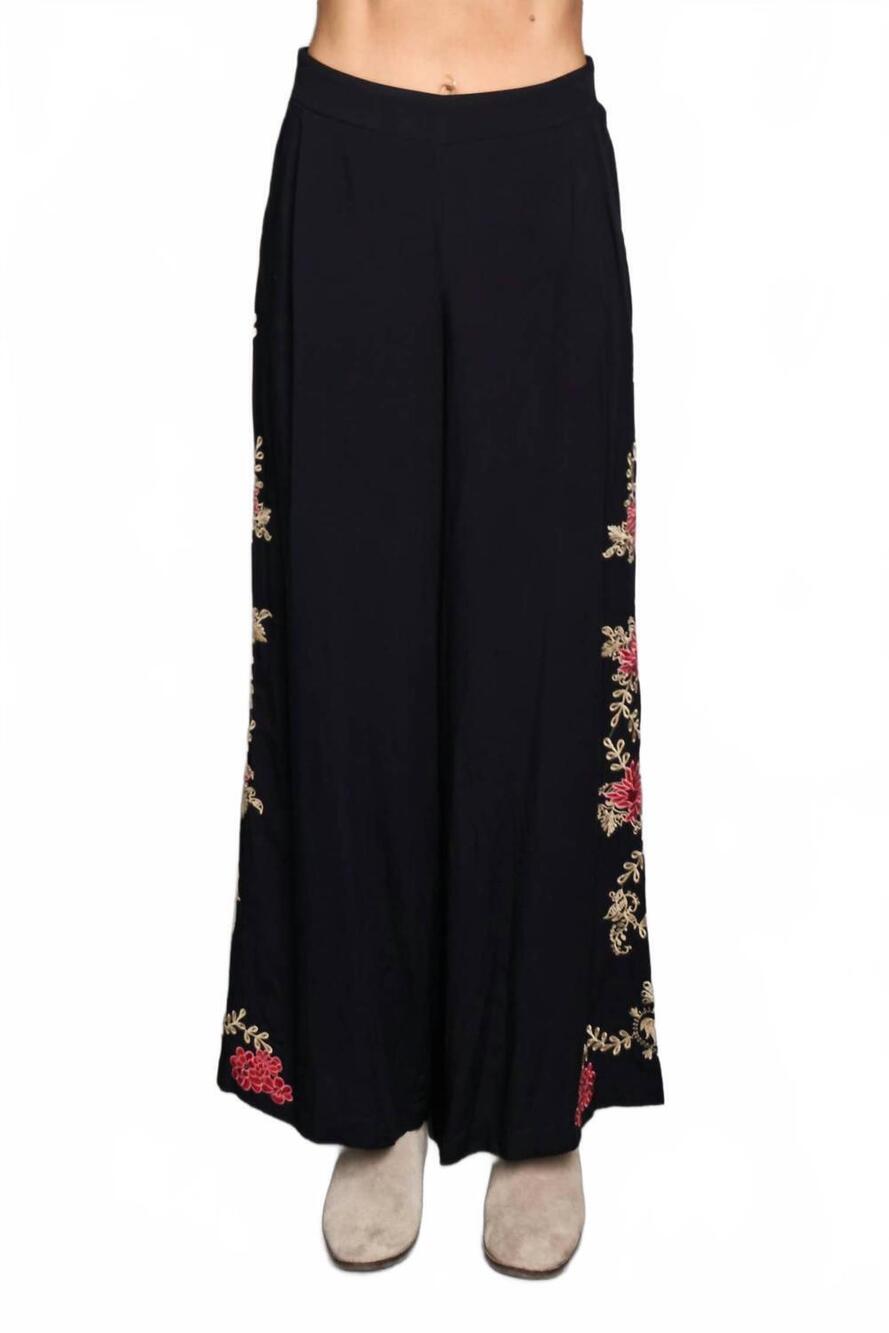 NEW PAPARAZZI embroidered pull-on flared pants in black